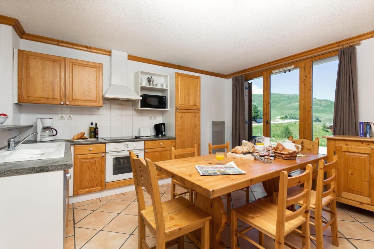 Madame Vacances Les Chalets Du Praz Ла-Плань Екстер'єр фото